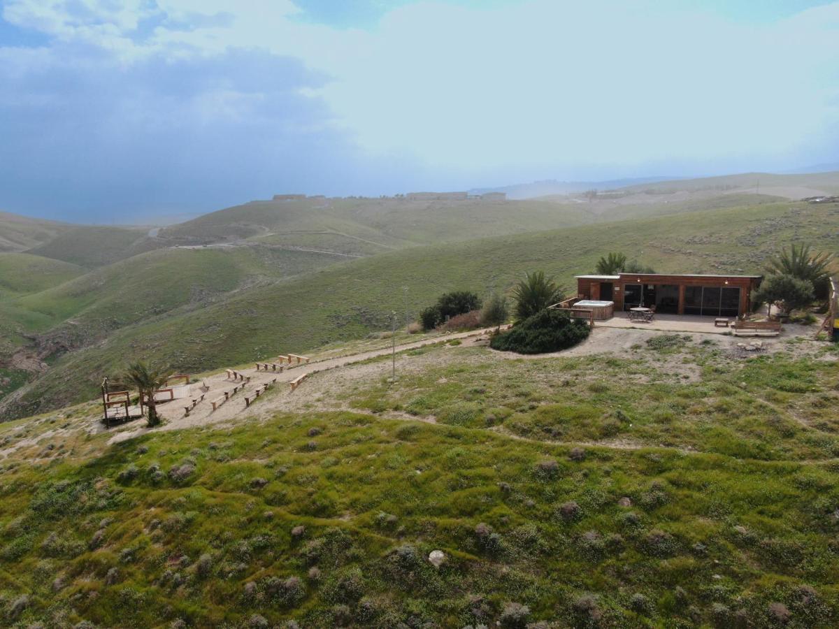Genesis Land Desert Hospitality Kfar Adumim Exterior photo