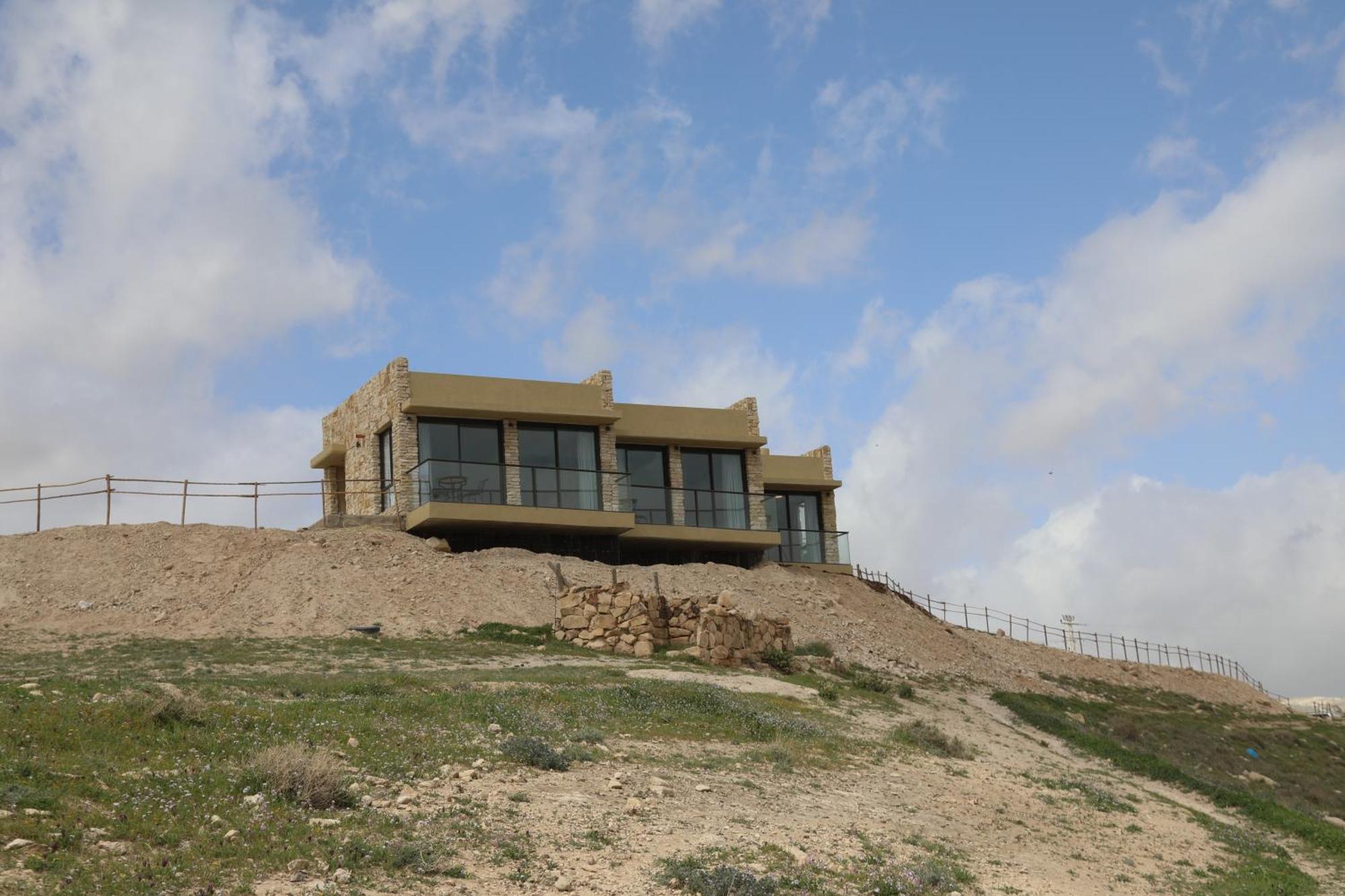 Genesis Land Desert Hospitality Kfar Adumim Room photo